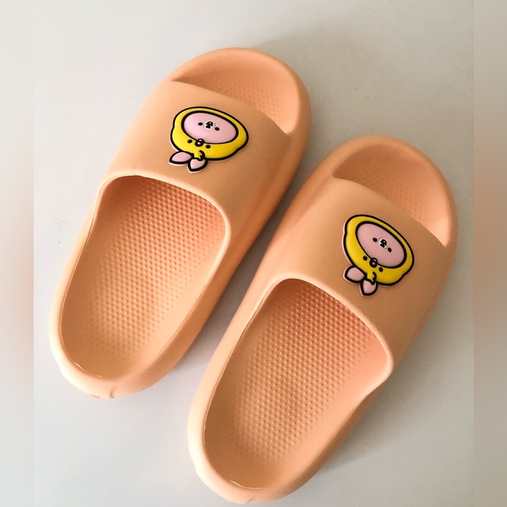 Cushion slides in mint condition